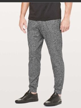 Lululemon Intent Jogger Rulu in Heathered Black. Size Large.